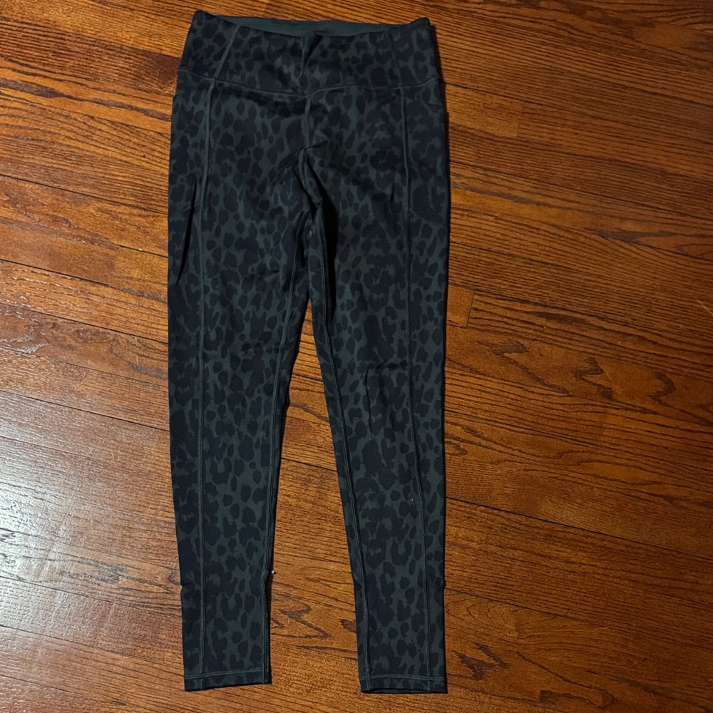 VS Leopard Print Leggings